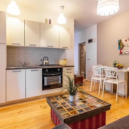 2 Bedroom Stunning Apartment In Fazana * Fazana